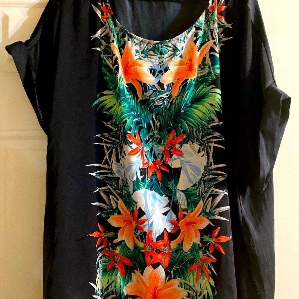Floral Liz Claiborne Woman 3x pretty flowy blouse goes w/many colors